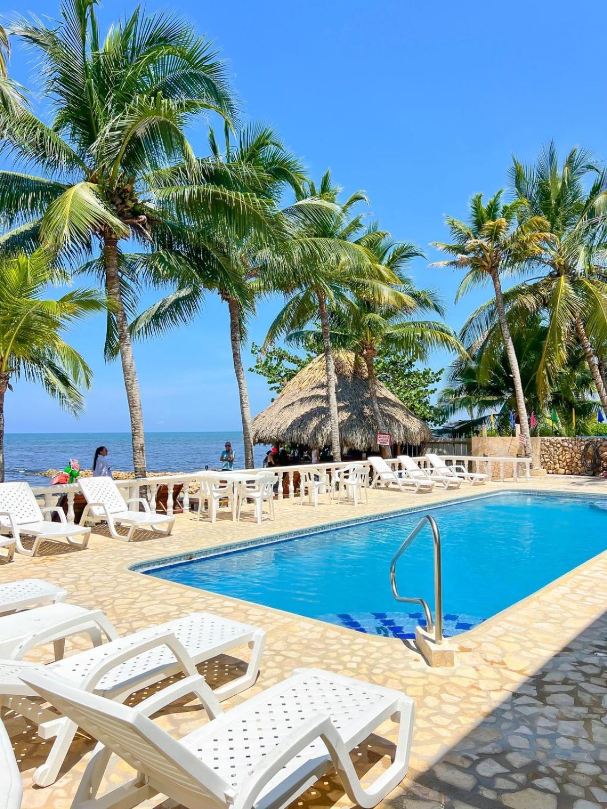Hotel Costa Linda Tolu Exterior photo
